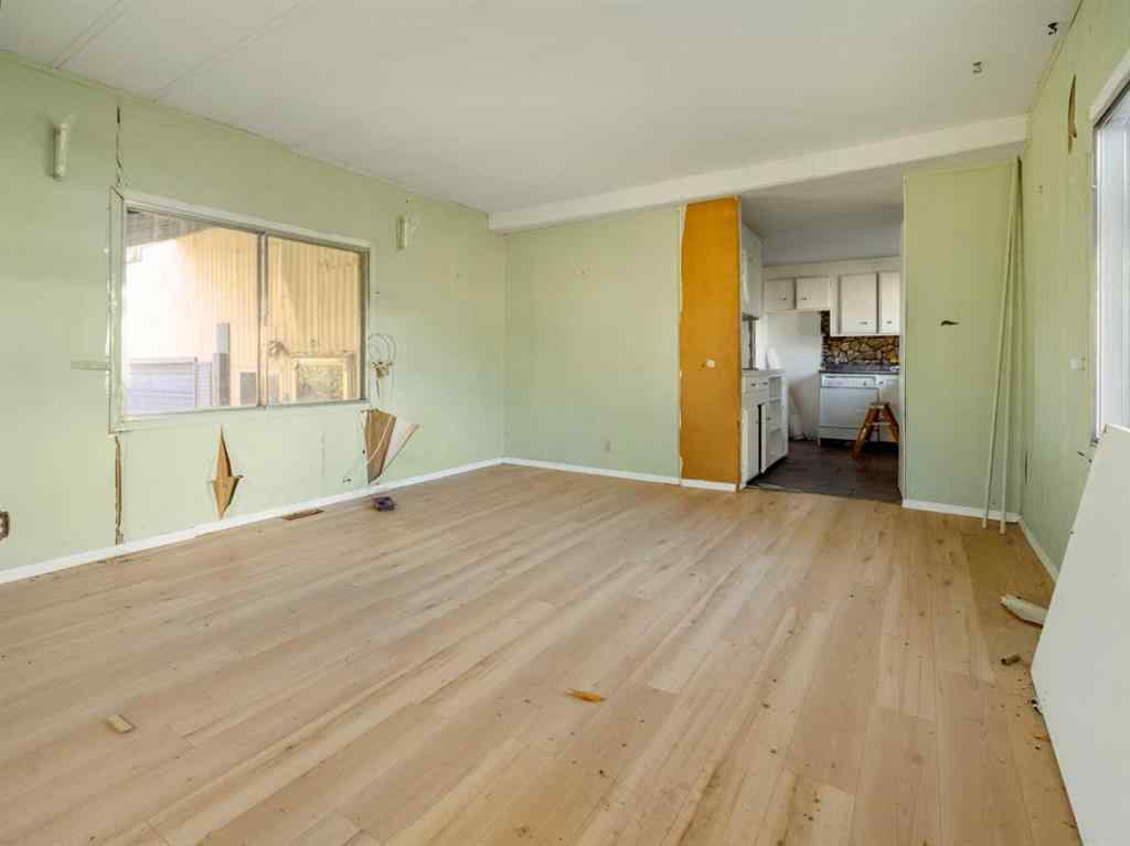 MLS® A2262391 - 404 5 Avenue  in NONE Warner, Residential