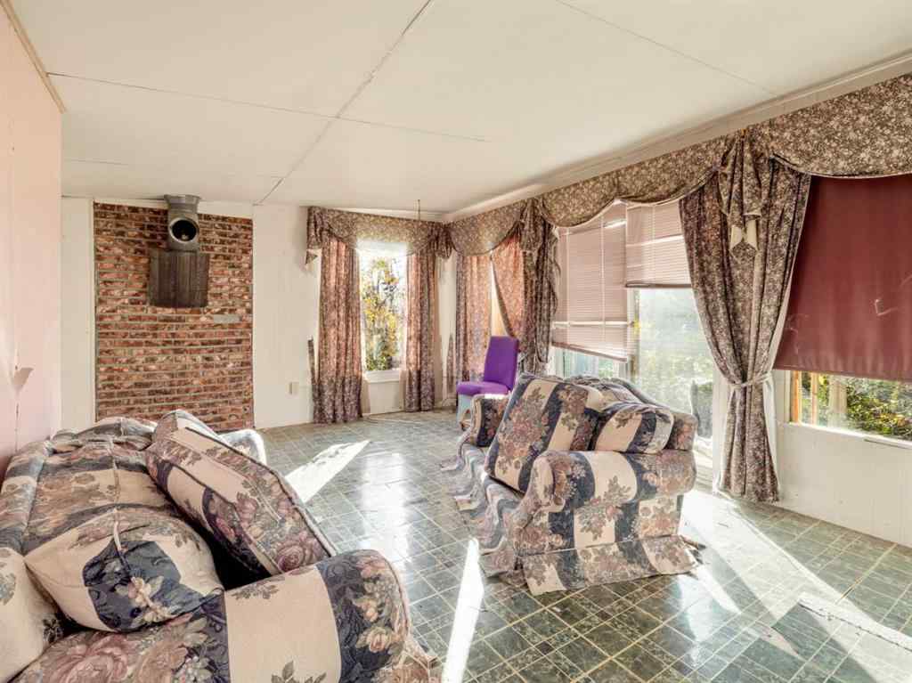 MLS® A2262391 - 404 5 Avenue  in NONE Warner, Residential