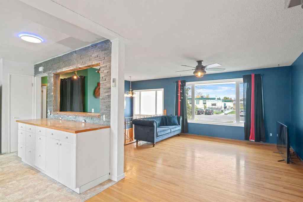 MLS® A2262393 - 2111 69 Avenue SE in Ogden Calgary, Residential