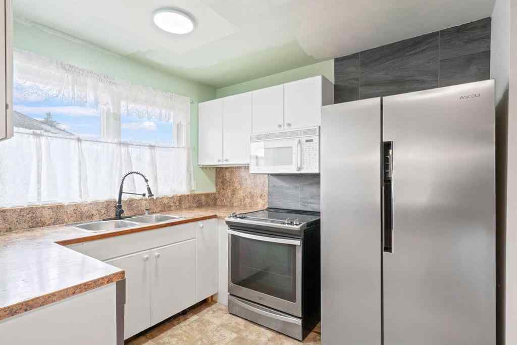 MLS® A2262393 - 2111 69 Avenue SE in Ogden Calgary, Residential