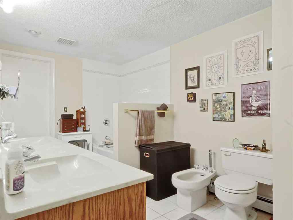 MLS® A2262397 - Unit #205 1625 14 Avenue SW in Sunalta Calgary, Residential