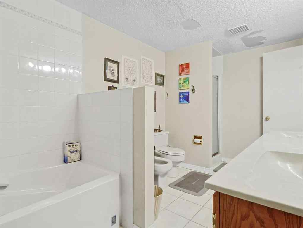 MLS® A2262397 - Unit #205 1625 14 Avenue SW in Sunalta Calgary, Residential