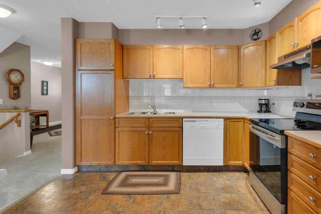 MLS® A2262398 - Unit #19 200 Sandstone Drive NW in Sandstone Valley Calgary, Residential