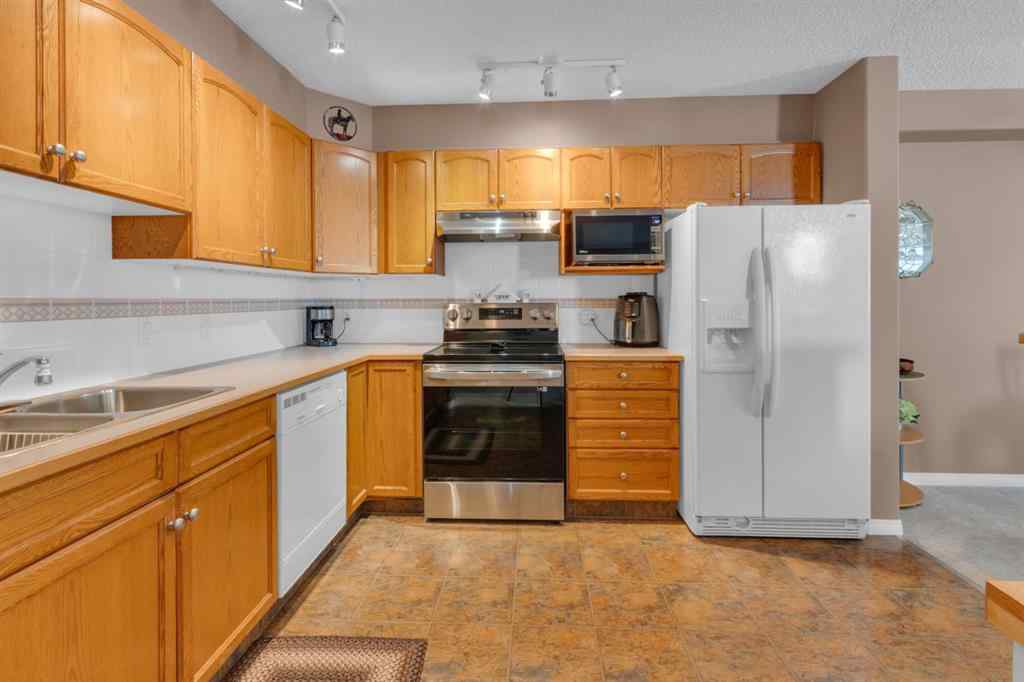 MLS® A2262398 - Unit #19 200 Sandstone Drive NW in Sandstone Valley Calgary, Residential