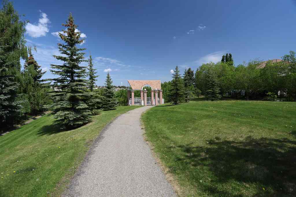 MLS® A2262404 - 185 Hamptons Square NW in Hamptons Calgary, Residential