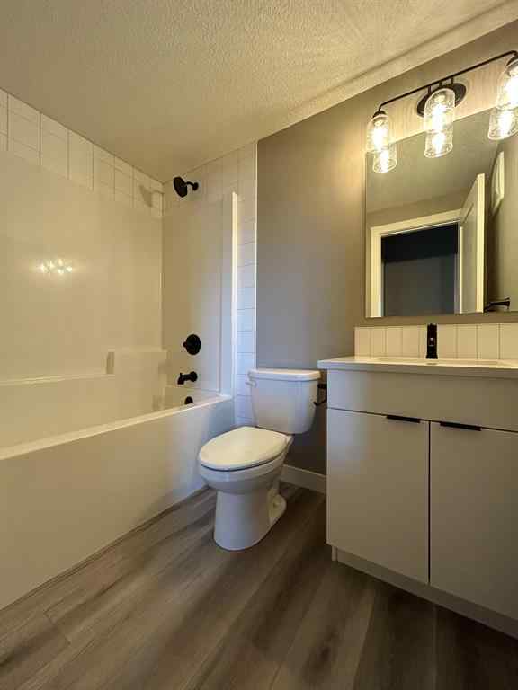 MLS® A2262409 - 11306 107 Avenue  in Westgate Grande Prairie, Residential