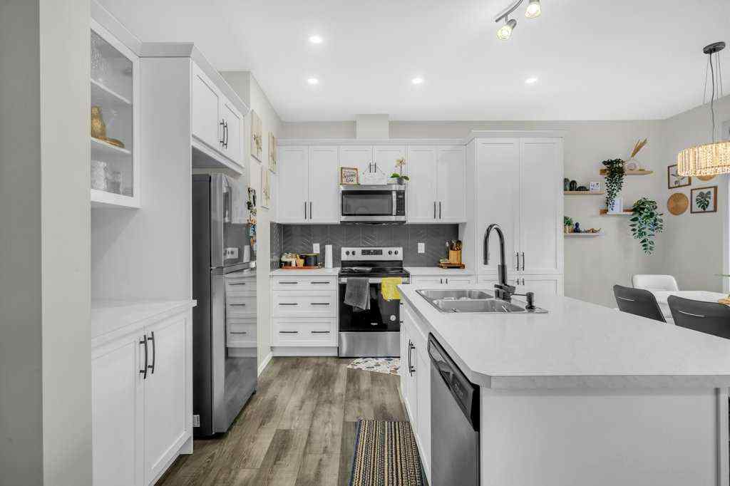 MLS® A2262410 - 749 Windrow Manor SW in Southwinds Airdrie, Residential