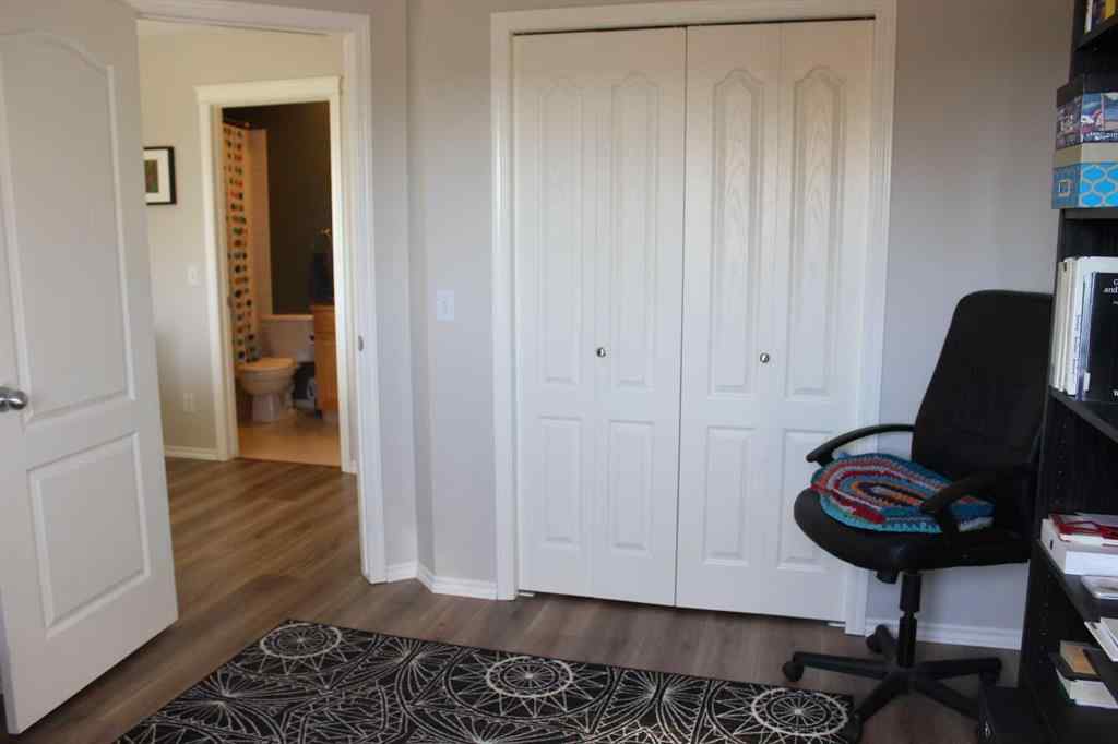 MLS® A2262414 - 64 Tuscany Ridge Green NW in Tuscany Calgary, Residential