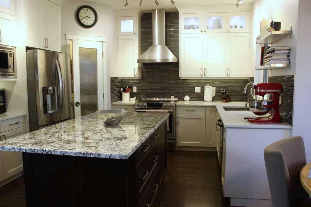 MLS® A2262414 - 64 Tuscany Ridge Green NW in Tuscany Calgary, Residential