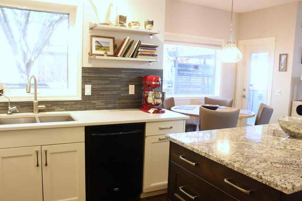 MLS® A2262414 - 64 Tuscany Ridge Green NW in Tuscany Calgary, Residential