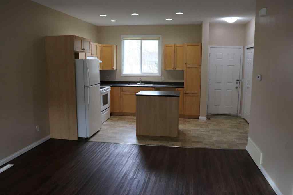 MLS® A2262415 - Unit #4 624 41 Street   in NONE Edson, Residential
