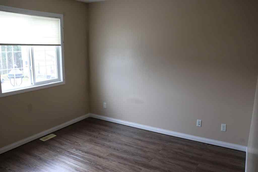 MLS® A2262415 - Unit #4 624 41 Street   in NONE Edson, Residential