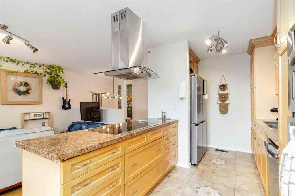 MLS® A2262427 - 104 Sifton Avenue  in Thickwood Fort McMurray, Residential