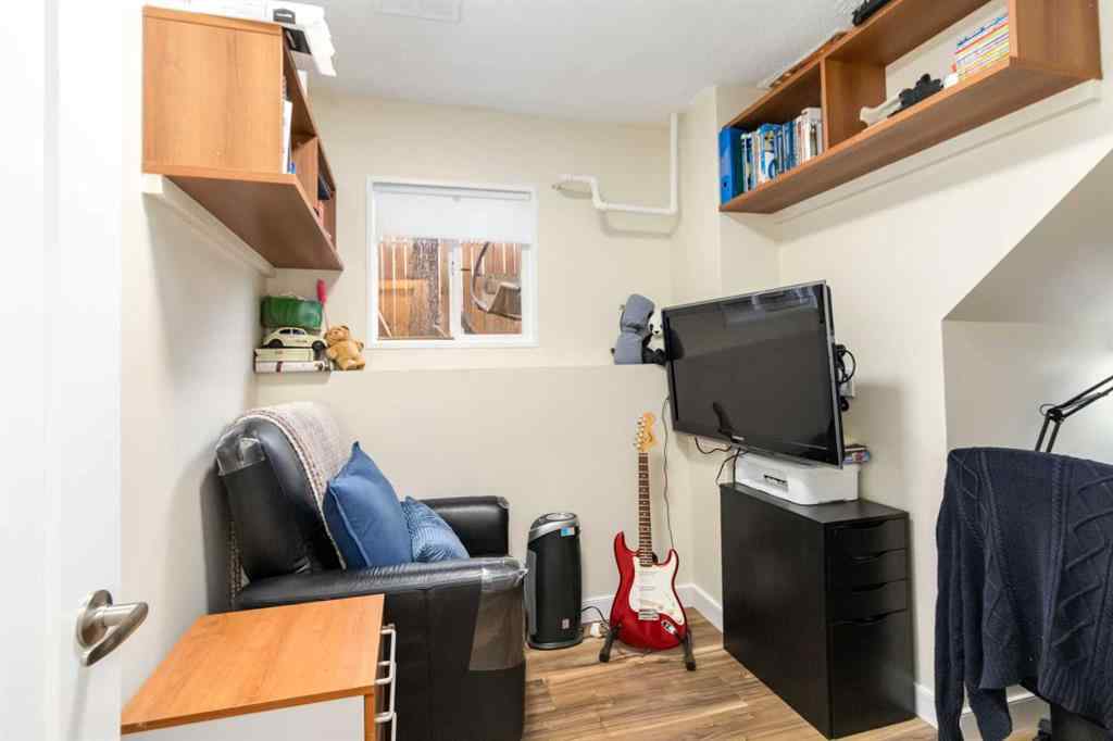 MLS® A2262427 - 104 Sifton Avenue  in Thickwood Fort McMurray, Residential