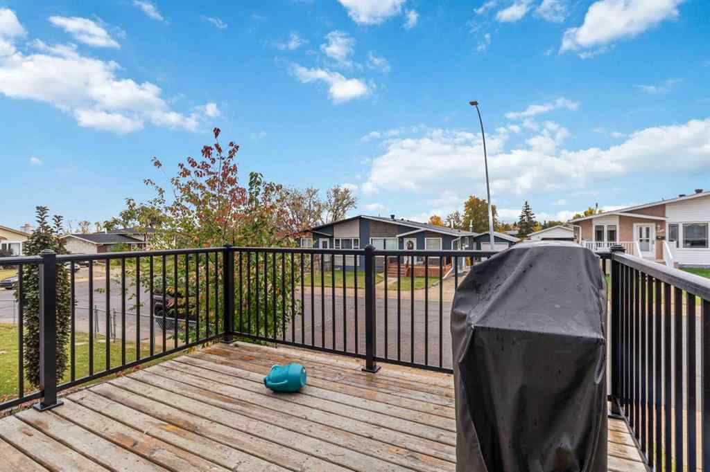 MLS® A2262427 - 104 Sifton Avenue  in Thickwood Fort McMurray, Residential