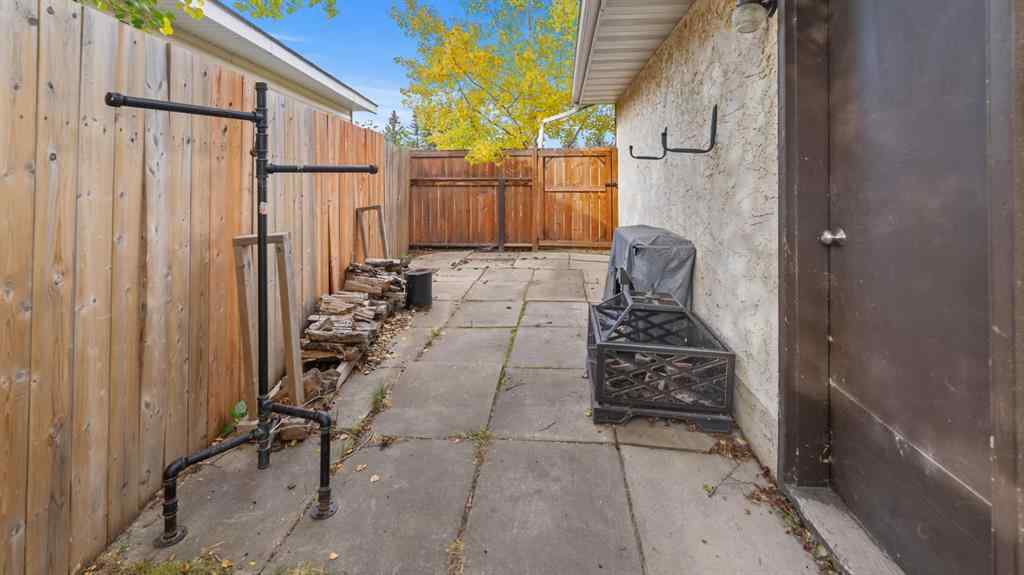 MLS® A2262430 - 6107 36 Avenue  in Grandview Camrose, Residential