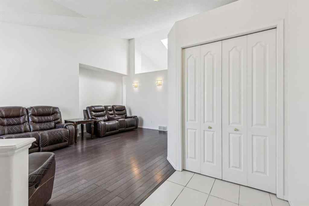 MLS® A2262435 - 132 San Diego Green NE in Monterey Park Calgary, Residential