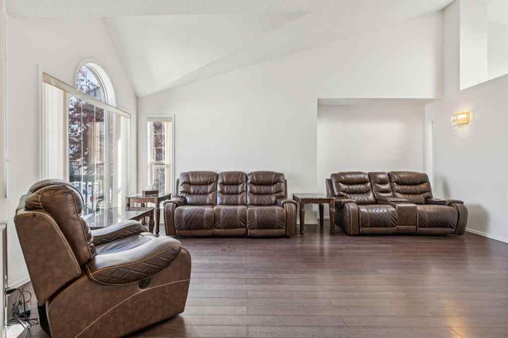 MLS® A2262435 - 132 San Diego Green NE in Monterey Park Calgary, Residential