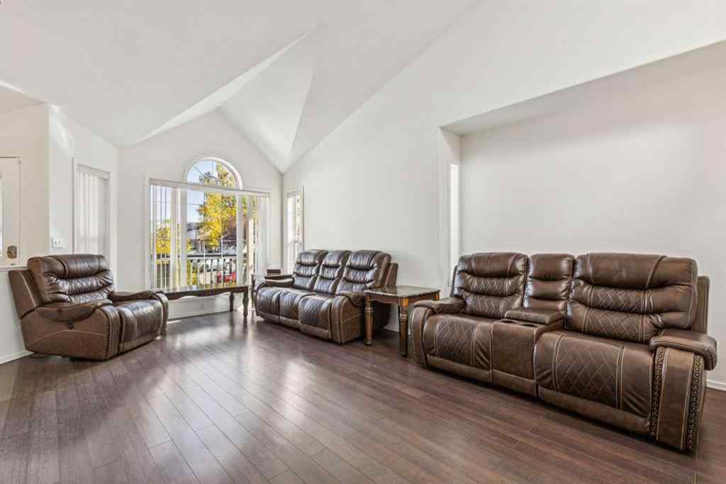 MLS® A2262435 - 132 San Diego Green NE in Monterey Park Calgary, Residential