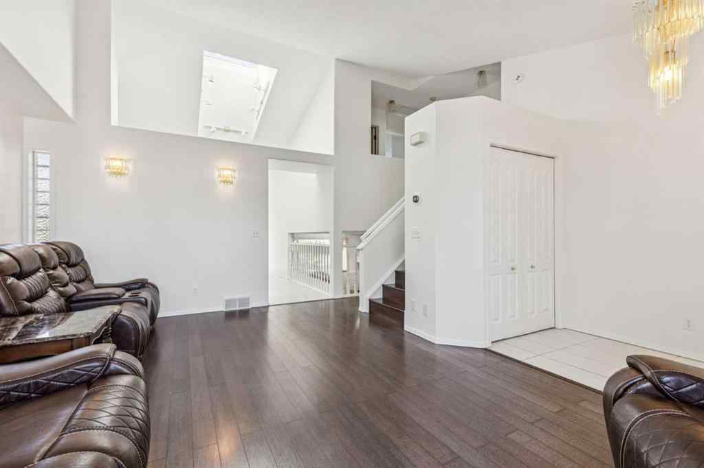 MLS® A2262435 - 132 San Diego Green NE in Monterey Park Calgary, Residential