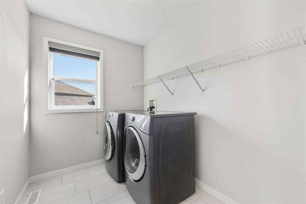 MLS® A2262438 - 408 Auburn Crest Way SE in Auburn Bay Calgary, Residential