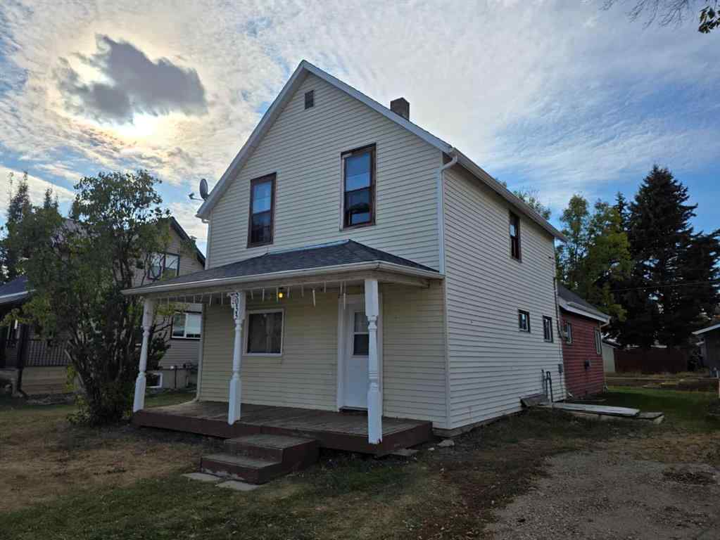 MLS® A2262440 - 5033 48 Street  in Sedgewick Sedgewick, Residential