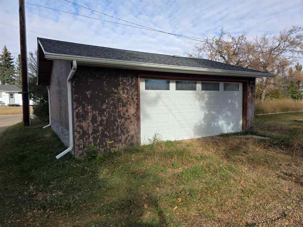 MLS® A2262440 - 5033 48 Street  in Sedgewick Sedgewick, Residential