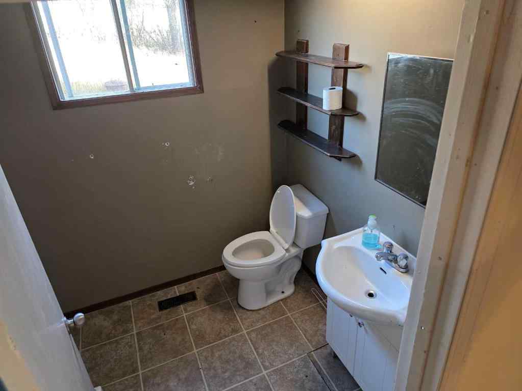 MLS® A2262440 - 5033 48 Street  in Sedgewick Sedgewick, Residential