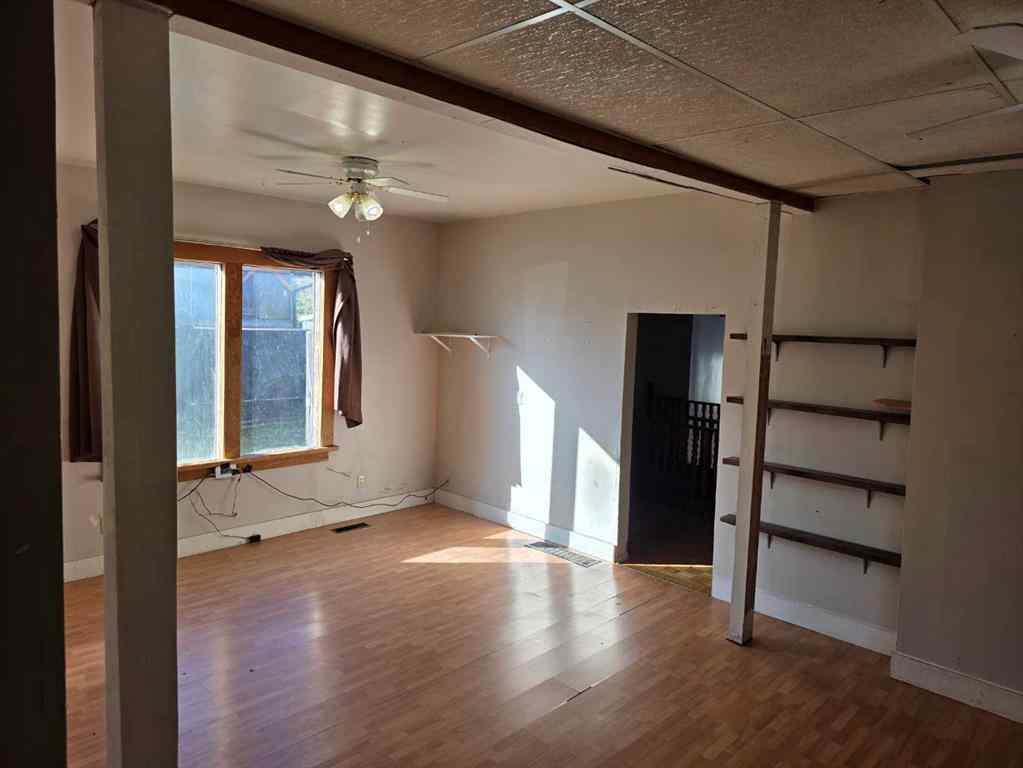 MLS® A2262440 - 5033 48 Street  in Sedgewick Sedgewick, Residential