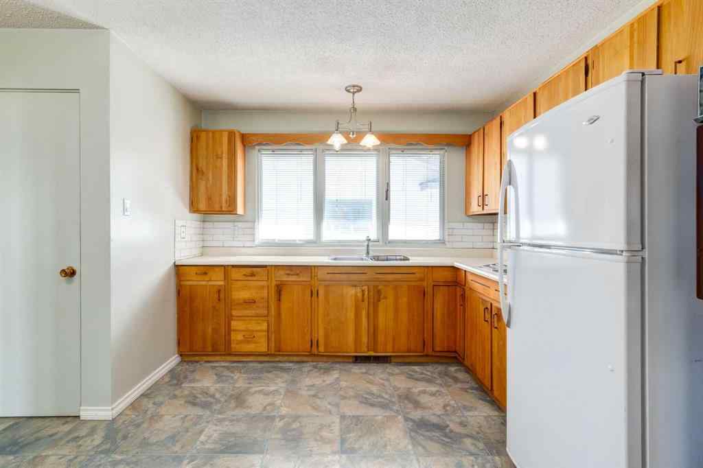 MLS® A2262442 - 244 Maple Court Crescent SE in Maple Ridge Calgary, Residential