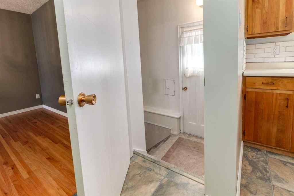 MLS® A2262442 - 244 Maple Court Crescent SE in Maple Ridge Calgary, Residential