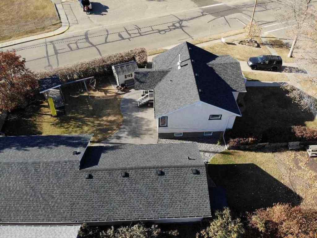 MLS® A2262450 - 5213 49 Avenue  in Central Ponoka Ponoka, Residential