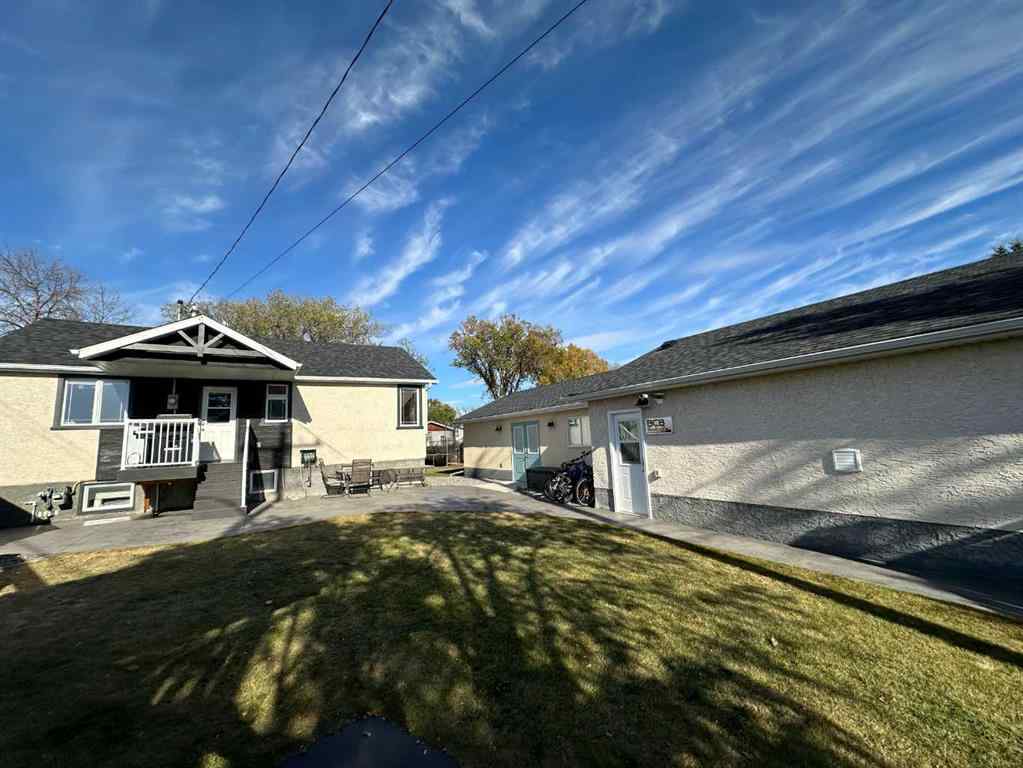 MLS® A2262450 - 5213 49 Avenue  in Central Ponoka Ponoka, Residential