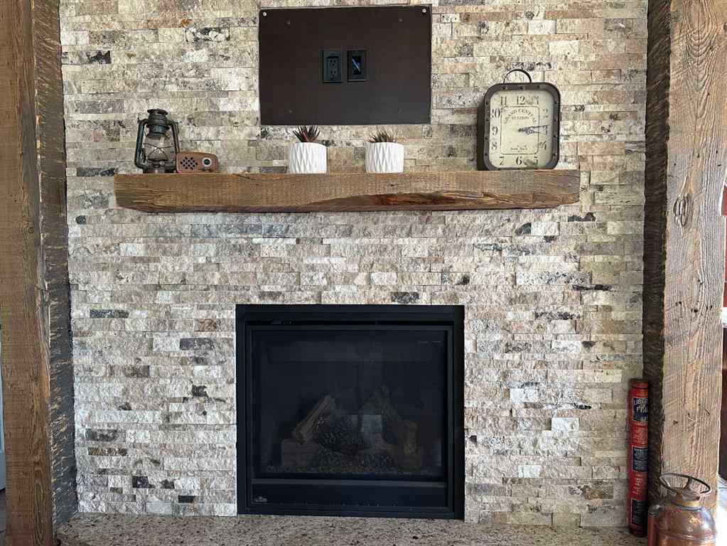 MLS® A2262450 - 5213 49 Avenue  in Central Ponoka Ponoka, Residential