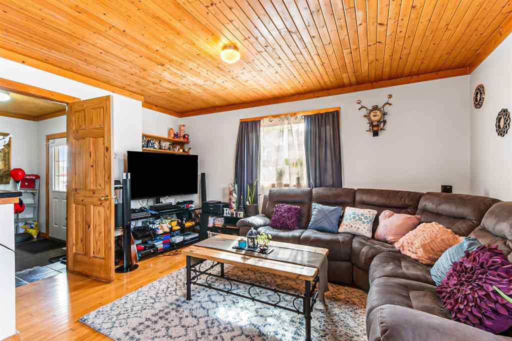 MLS® A2262451 - 2018 24 Avenue  in NONE Didsbury, Residential