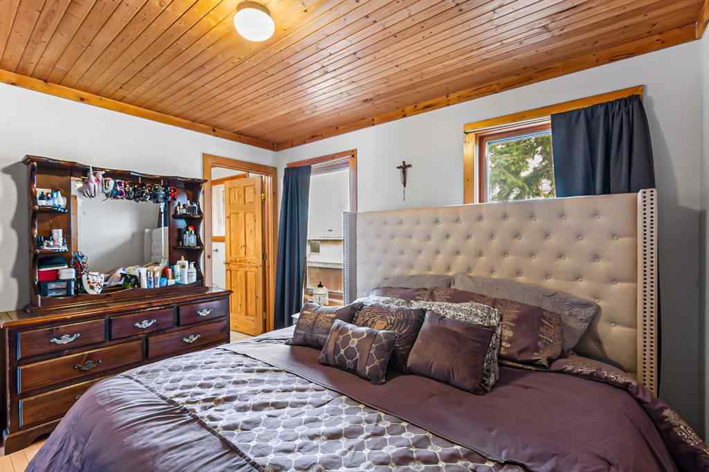 MLS® A2262451 - 2018 24 Avenue  in NONE Didsbury, Residential