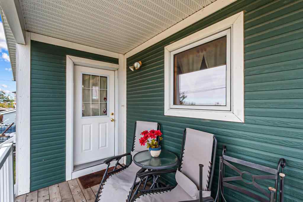 MLS® A2262451 - 2018 24 Avenue  in NONE Didsbury, Residential