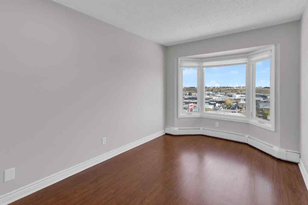 MLS® A2262453 - Unit #204 3606 Erlton Court SW in Parkhill Calgary, Residential