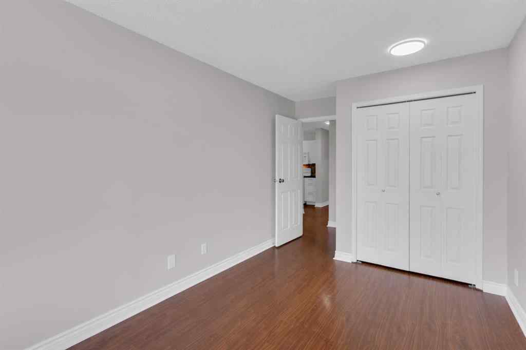 MLS® A2262453 - Unit #204 3606 Erlton Court SW in Parkhill Calgary, Residential