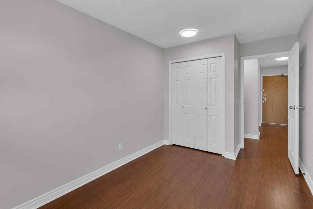 MLS® A2262453 - Unit #204 3606 Erlton Court SW in Parkhill Calgary, Residential