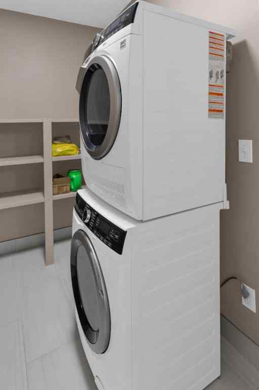 MLS® A2262453 - Unit #204 3606 Erlton Court SW in Parkhill Calgary, Residential