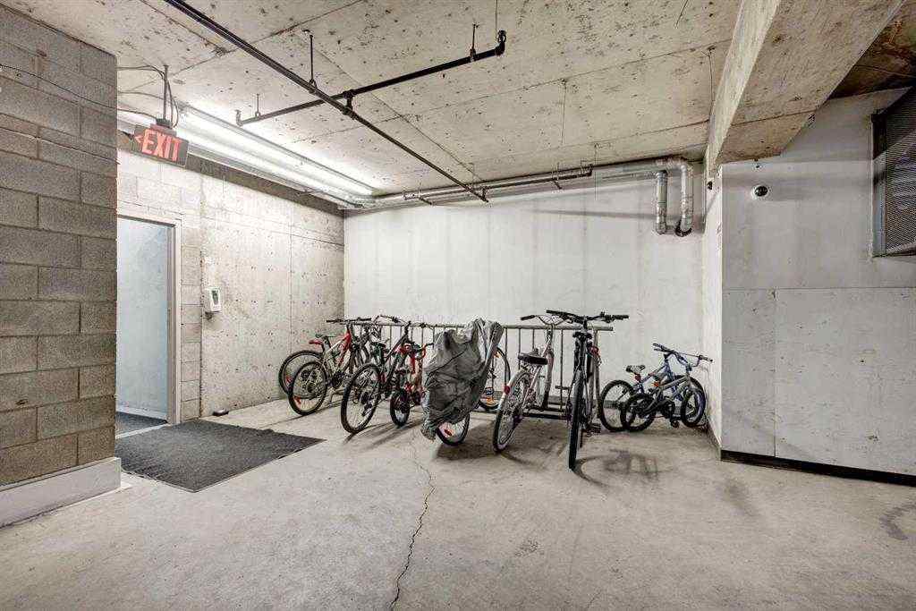 MLS® A2262453 - Unit #204 3606 Erlton Court SW in Parkhill Calgary, Residential