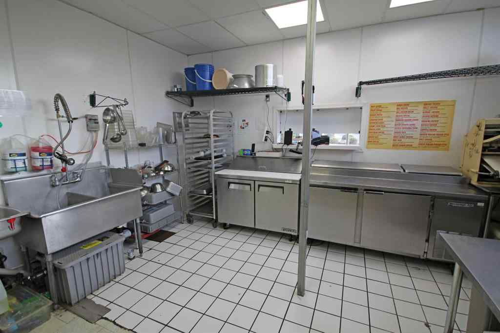 MLS® A2262458 - Unit #1 5004 46 Street  in Downtown Sylvan Lake, Commercial