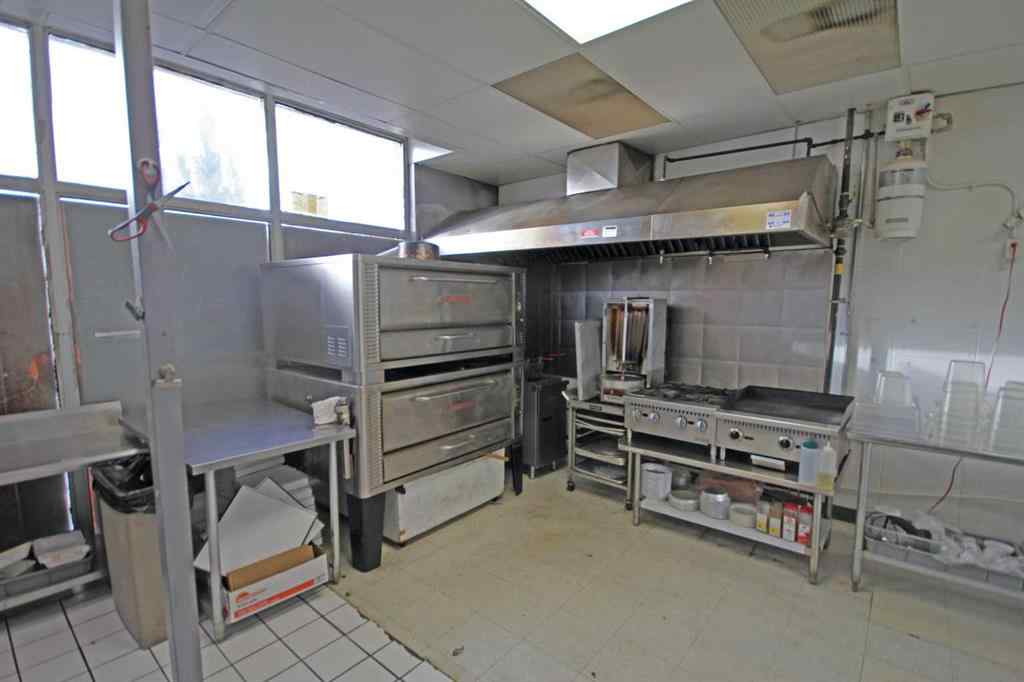 MLS® A2262458 - Unit #1 5004 46 Street  in Downtown Sylvan Lake, Commercial