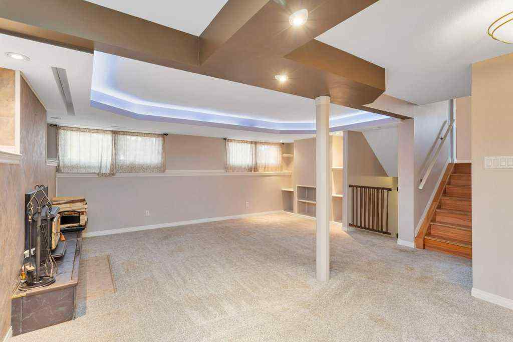 MLS® A2262464 - 7 Nellis Avenue  in Normandeau Red Deer, Residential