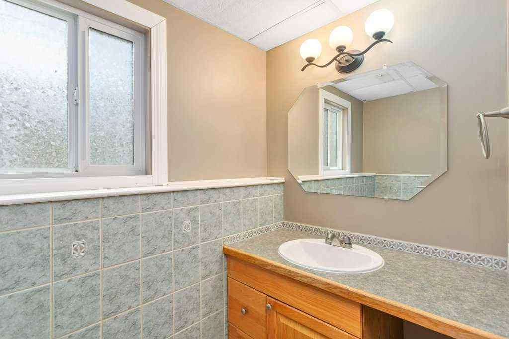 MLS® A2262464 - 7 Nellis Avenue  in Normandeau Red Deer, Residential