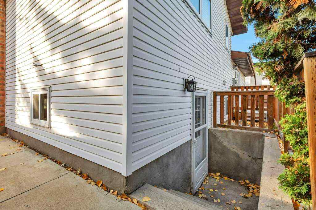 MLS® A2262464 - 7 Nellis Avenue  in Normandeau Red Deer, Residential