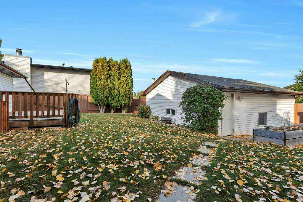 MLS® A2262464 - 7 Nellis Avenue  in Normandeau Red Deer, Residential