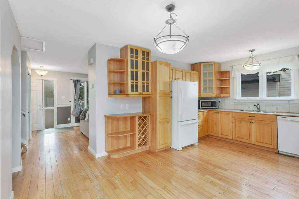 MLS® A2262464 - 7 Nellis Avenue  in Normandeau Red Deer, Residential