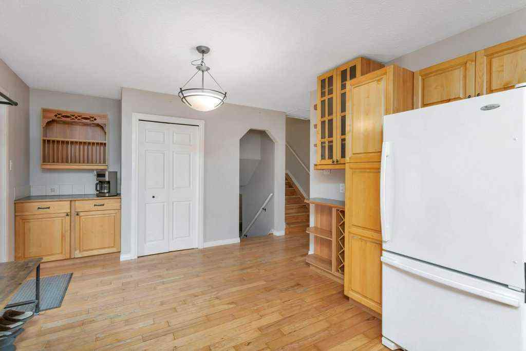 MLS® A2262464 - 7 Nellis Avenue  in Normandeau Red Deer, Residential